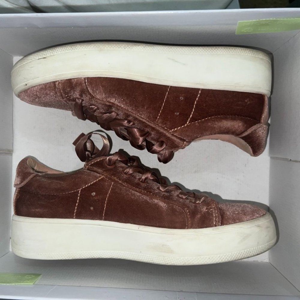 Steve Madden Blush Velvet Tennis Shoes